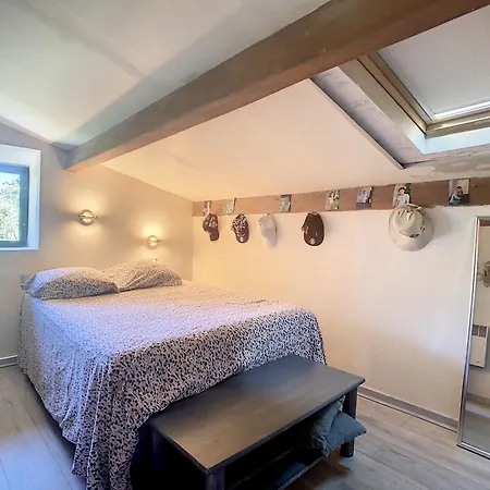 Holiday home Maison De Campagne Saint-Pierre-de-Colombier